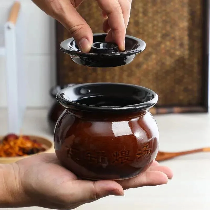 Ceramic Stoneware Soup Pot with Lid: Essential for Culinary Enthusiasts