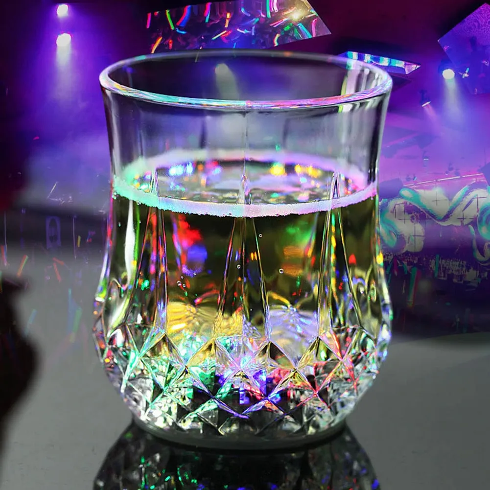 Creative Light Up LED Cups Automatic Flashing Drinking Cup Mugs Color Changing Beer Whisky Glass Cup For Bar Club Party Supplies