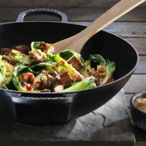 Le Creuset Cast Iron Wok with Glass Lid 32cm Satin Black