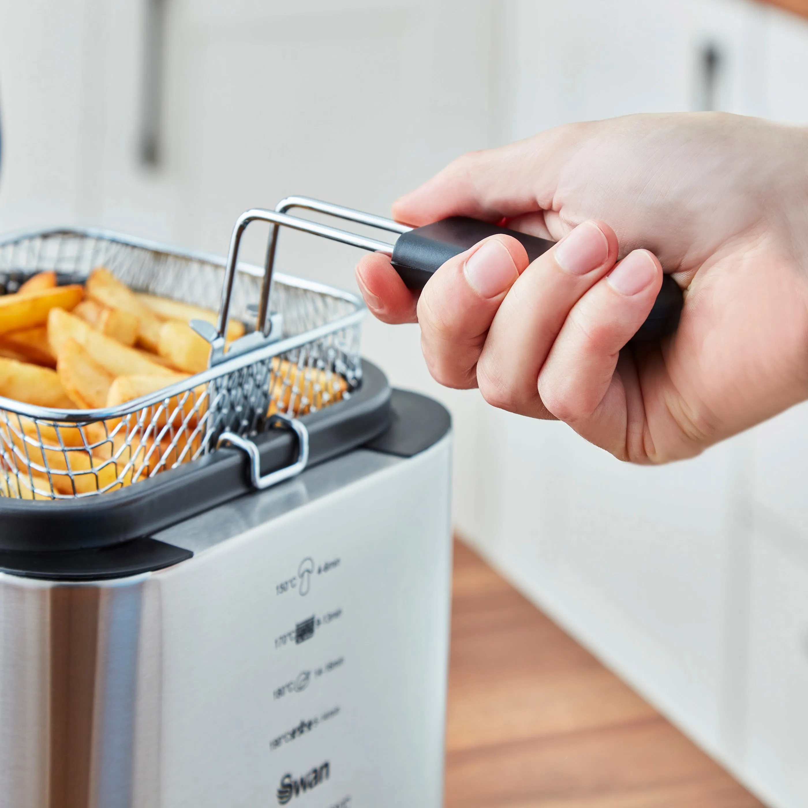 Swan 1.5 Litre Stainless Steel Fryer