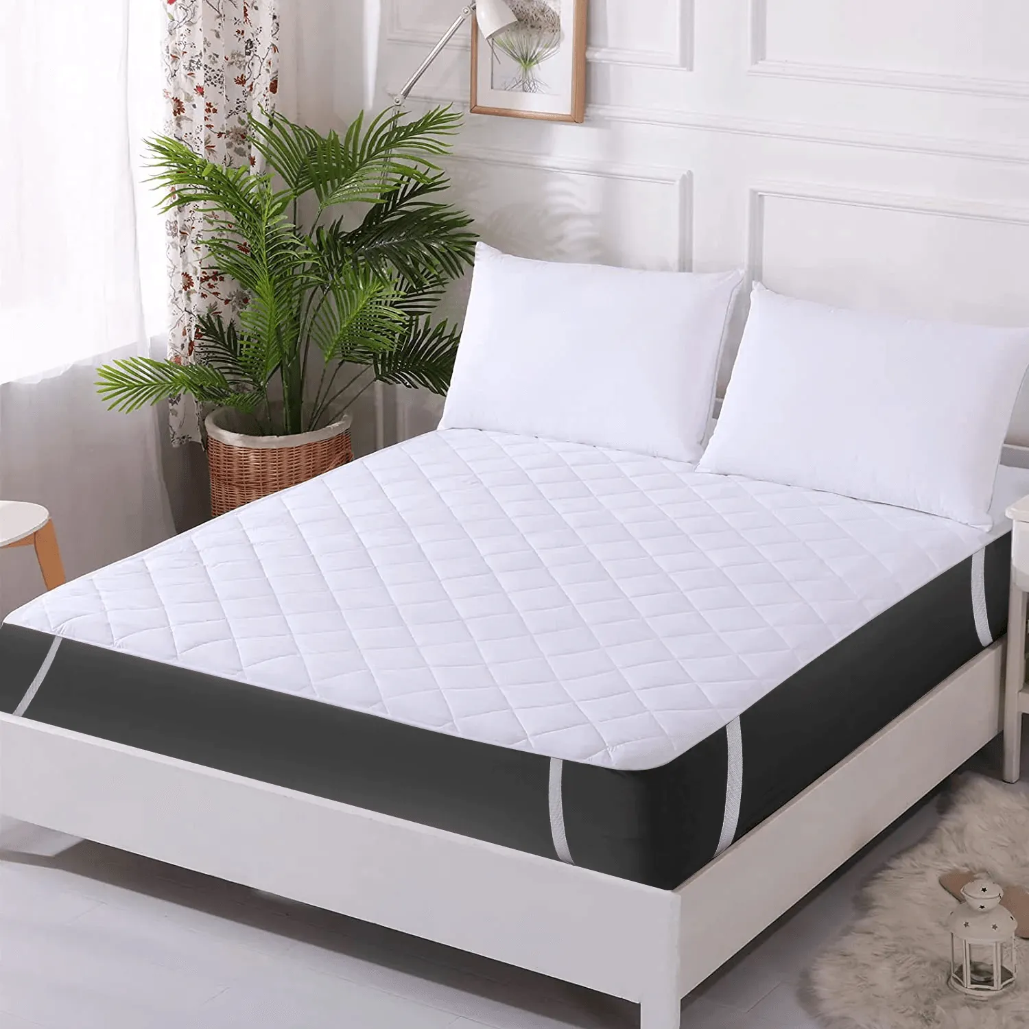 Water Resistant Cotton Quilted Mattress Protector with Elastic Straps on Corners