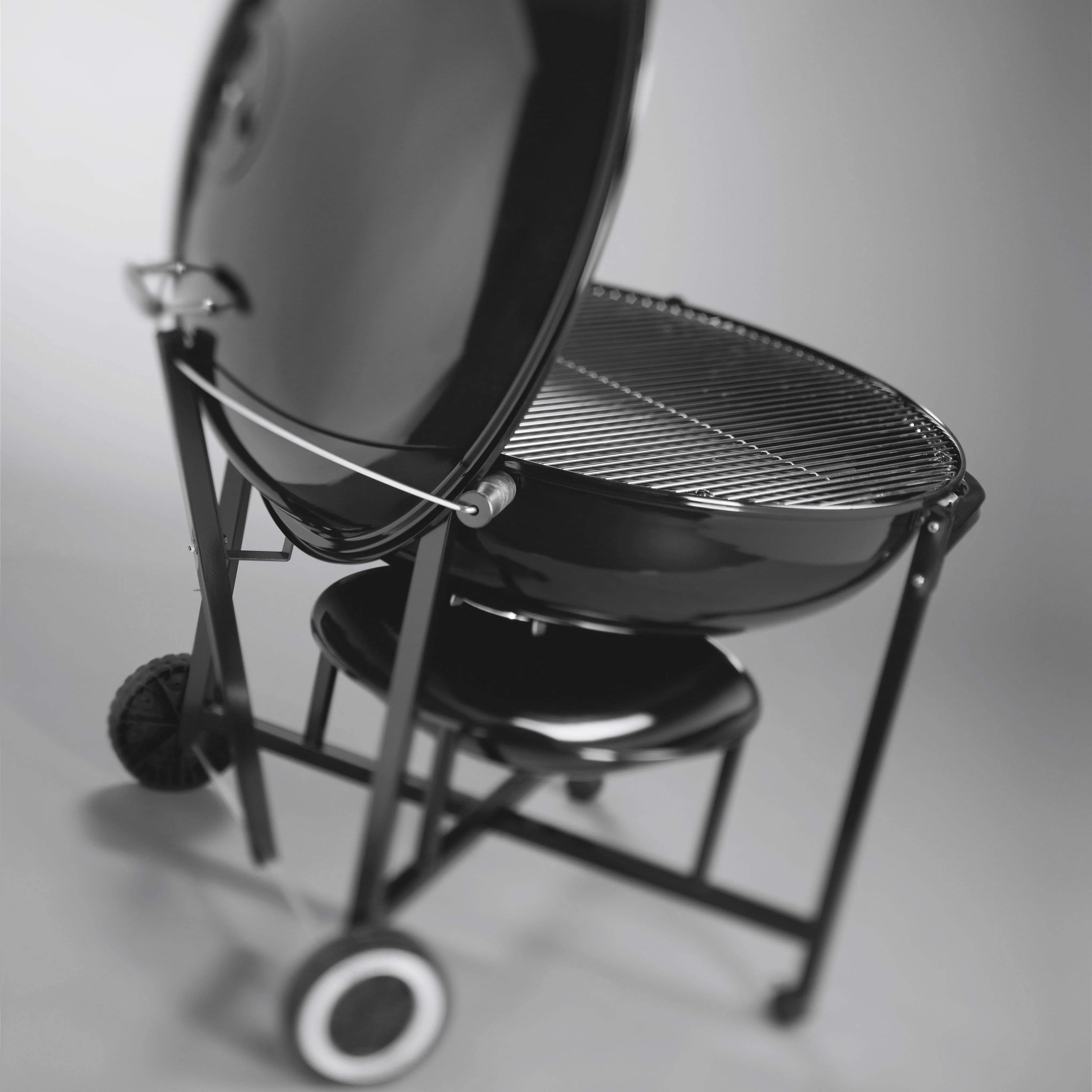 Weber Ranch Kettle Charcoal Grill 37"